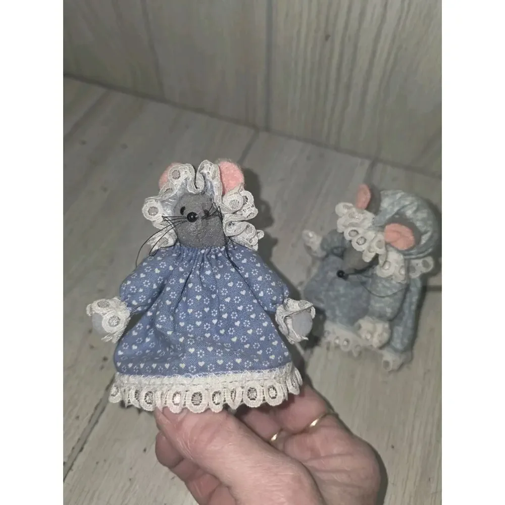 Vtg Hand Made Country Cottage Mice Stuffed Mini Dolls Set Of 2 GrandmaCore 4